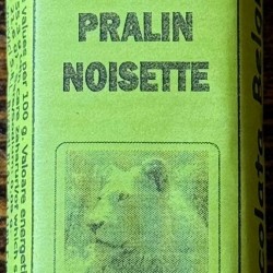 Baton Ciocolata alba Pralin Noisette 45g